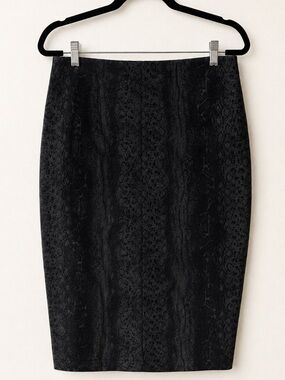 Sanctuary Black Tonal Snakeskin Print Pencil Skirt | Size Large